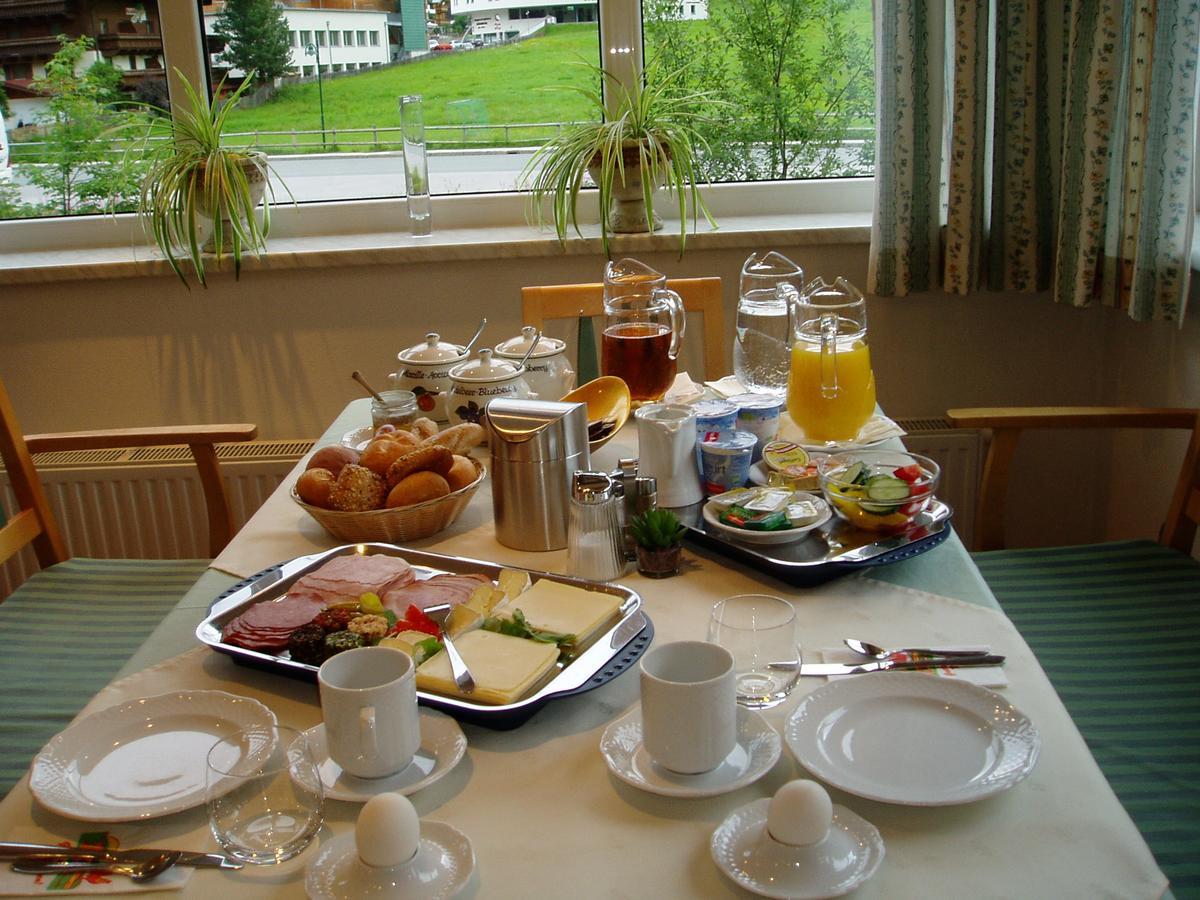 Am Zwoelferkogel Aparthotel Saalbach-Hinterglemm